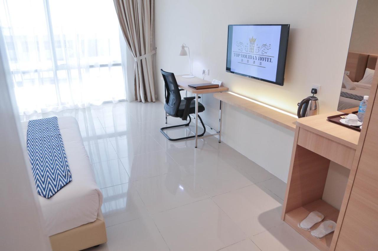 Top Holiday Hotel Seri Kembangan Exterior photo